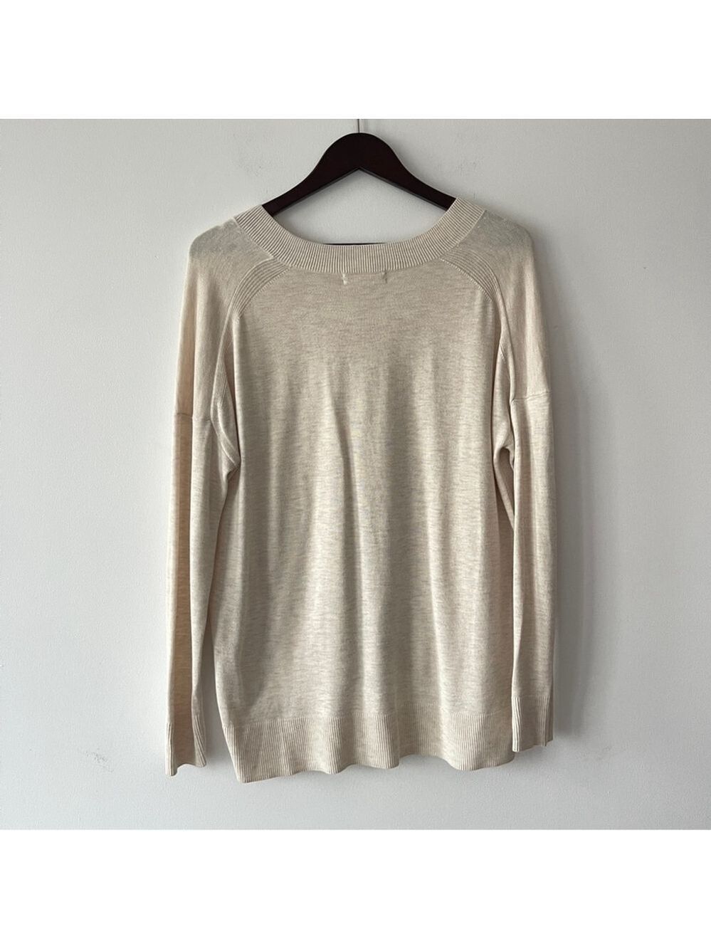 Chelsea28 Cream V-Neck Sweater loose casual office neutral classic lightweight - Picture 2 of 8